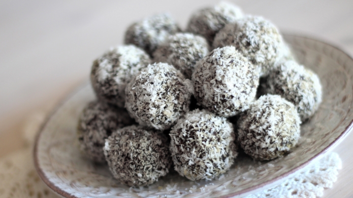 Chocolate bliss balls